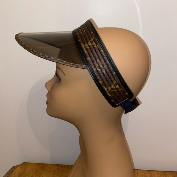 SOLD@@@@@@Louis Vuitton Sun Visor - Picture 3 of 15